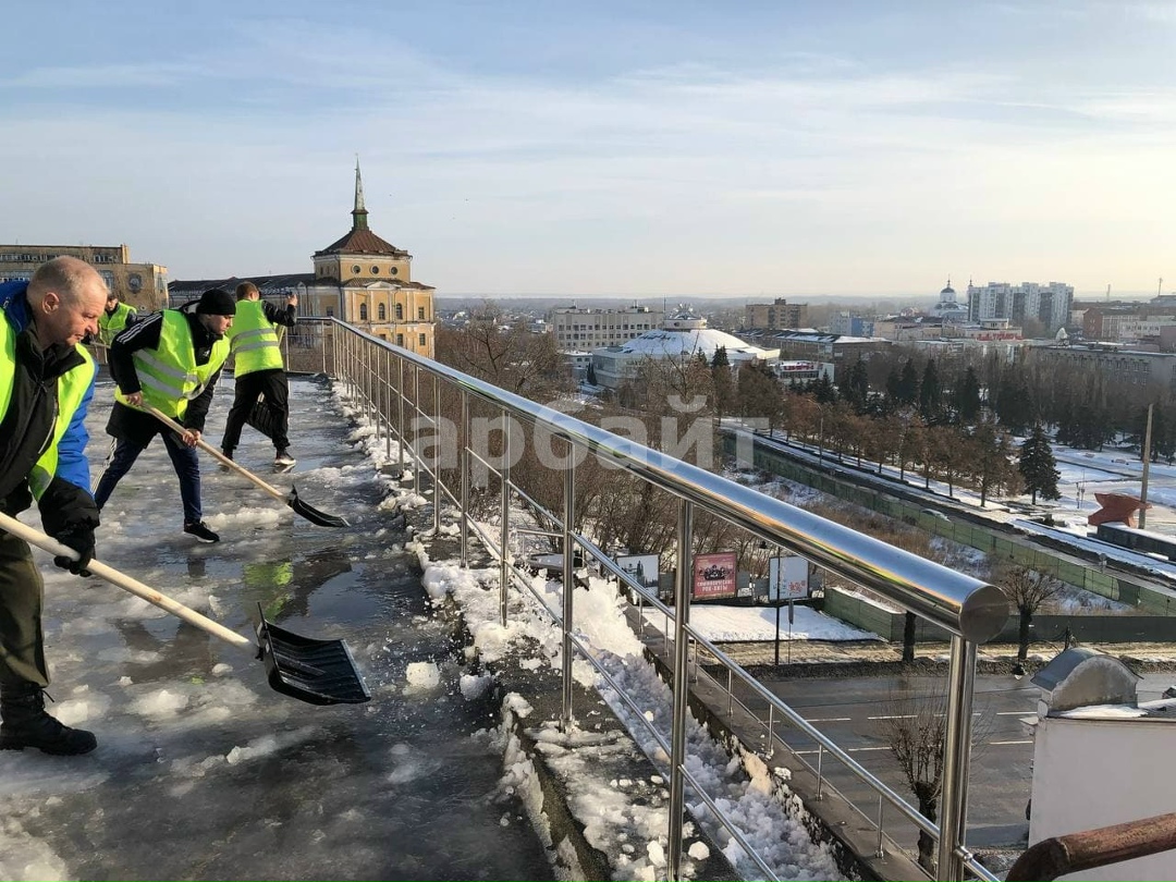 Уборка снега